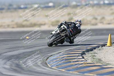media/Dec-01-2025-Moto Forza (Mon) [[2daa91e15f]]/1-Advanced Group/Session 2 Turn 11 Backside/